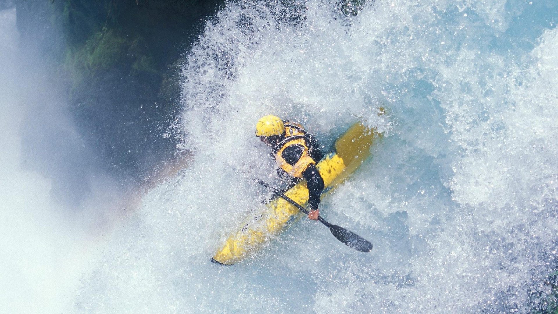 年度焦点之战，里昂加时鏖战力克新西兰，诠释足球的坚韧与荣耀
