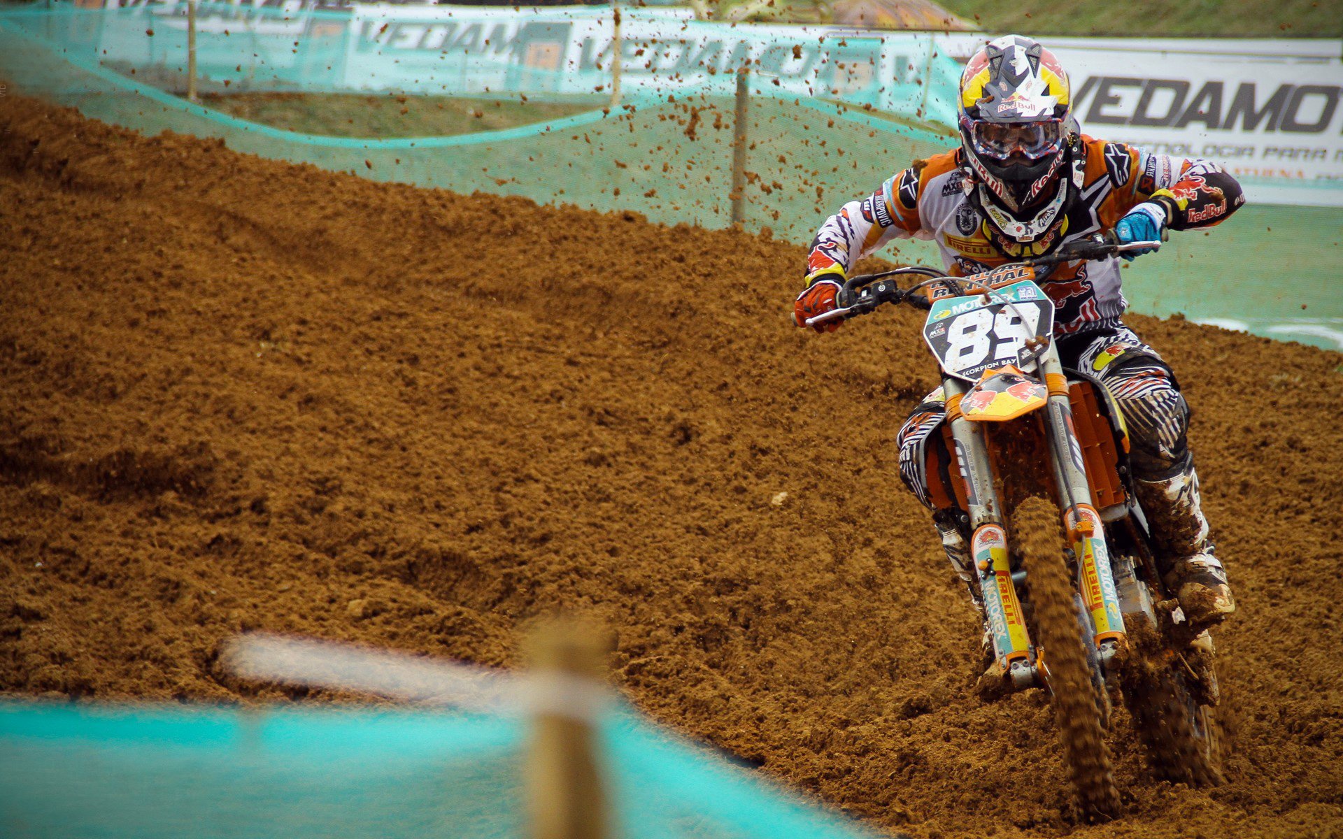 梅西关键战不手软，安哥拉强行终结挪威，当英雄主义与集体意志在绿茵场碰撞