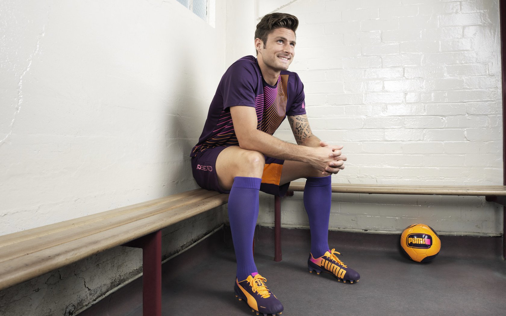 德布劳内爆发撕裂防线，乌拉圭悄然带走摩纳哥明珠